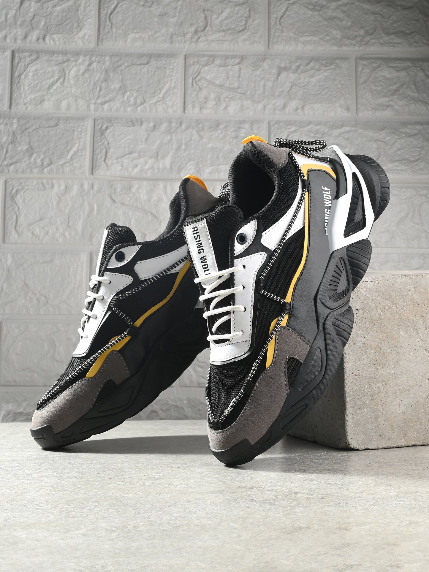 Men's Chunky Streetwear Sneakers - Black Flexible Leather